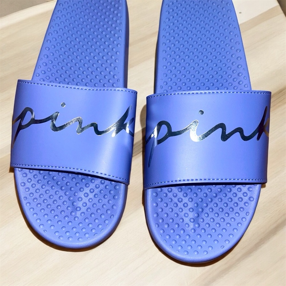 PINK Victoria’s Secret Blue Side Slippers